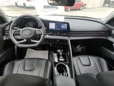 Hyundai Elantra 2021, 87500 км, за 51300 CNY - фото 10