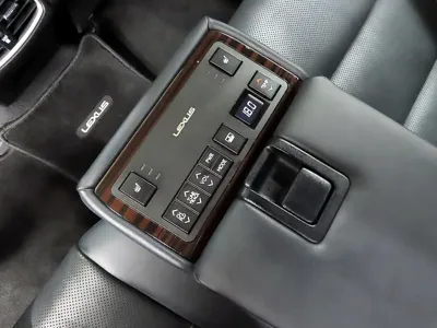 Lexus ES 2017, 78188 км, за 23000000 KRW - фото 15