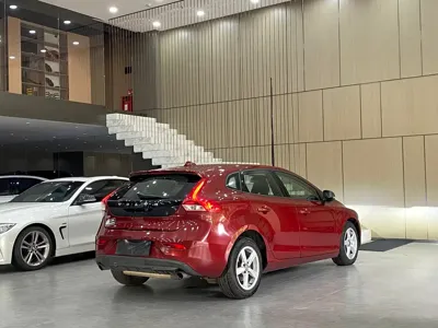 Volvo V40 2016, 110000 км, за 33800 CNY - фото 16