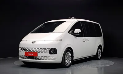 Hyundai Staria · 2023 год