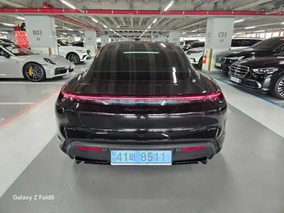 Porsche Taycan 2023, 20094 км, за 135000000 KRW