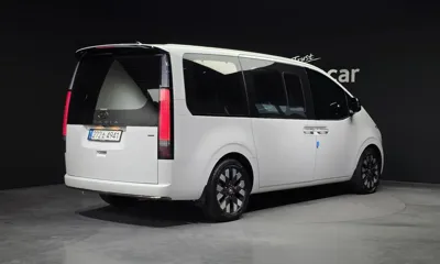 Hyundai Staria 2023, 55704 км, за 53900000 KRW