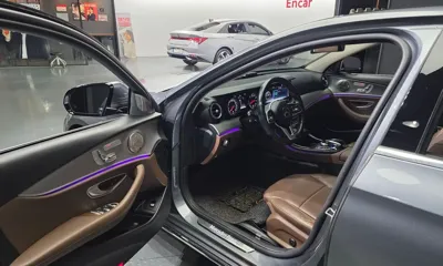Mercedes-Benz E-Class 2019, 68036 км, за 24700000 KRW - фото 10