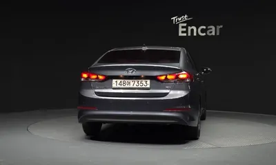Hyundai Avante 2017, 167543 км, за 6400000 KRW