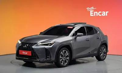 Lexus UX · 2021 год