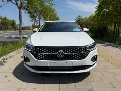 Volkswagen Lavida 2023, 45000 км, за 83800 CNY - фото 2