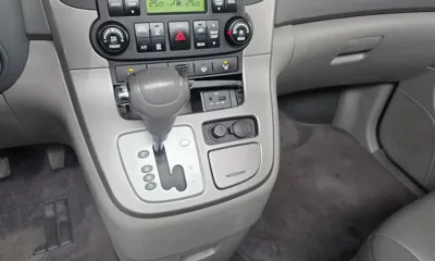 Kia Canival 2012, 136823 км, за 4000000 KRW - фото 9
