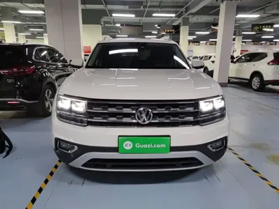 Volkswagen Teramont 2018, 162900 км, за 91100 CNY