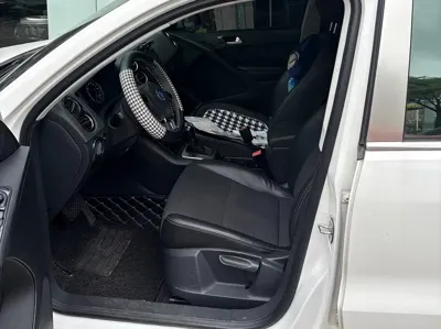 Volkswagen Tiguan 2017, 68000 км, за 32800 CNY - фото 9