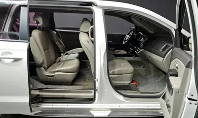 Kia Canival 2017, 250395 км, за 13000000 KRW - фото 12