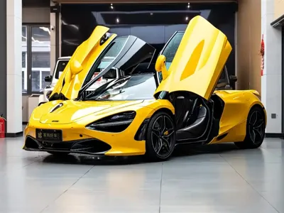 McLaren 720S · 2018 год