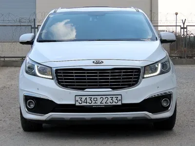 Kia Canival · 2017 год