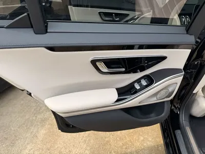 Mercedes-Benz S-Class 2025, 3400 км, за 99080000 KRW - фото 16