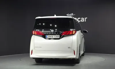 Toyota Alphard 2025, 8190 км, за 113900000 KRW - фото 4