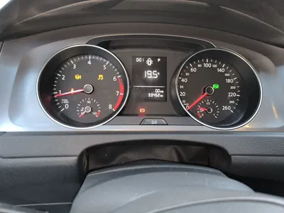 Volkswagen Golf 2016, 34400 км, за 56960.18 CNY - фото 8