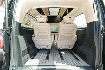 Mercedes-Benz V-Class 2025, 28 км, за 230000000 KRW - фото 14