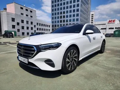 Mercedes-Benz E-Class · 2024 год