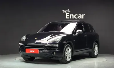 Porsche Cayenne · 2012 год