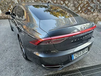 Hyundai Grandeur 2022, 28580 км, за 26800000 KRW
