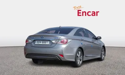 Hyundai Sonata 2012, 292716 км, за 3200000 KRW