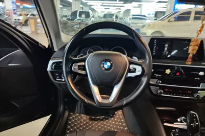 BMW 5 Series 2018, 110500 км, за 147540.36 CNY - фото 14