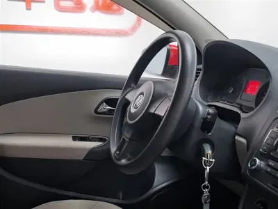 Volkswagen Polo 2012, 68300 км, за 18900 CNY - фото 22