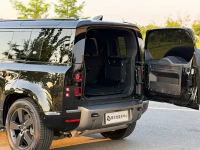 Land Rover Defender 2024, 36000 км, за 618000 CNY - фото 18
