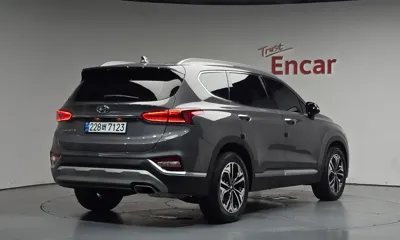 Hyundai Santafe 2020, 54064 км, за 20190000 KRW