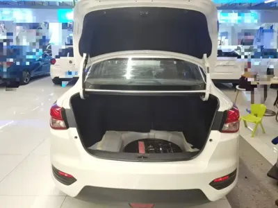 Nissan Bluebird 2019, 59100 км, за 40300 CNY - фото 19