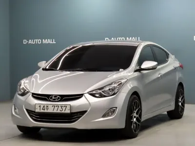 Hyundai Avante · 2012 год