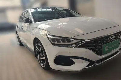 Hyundai Lafesta 2019, 64000 км, за 57911.9 CNY