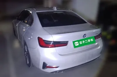 BMW 3 Series 2020, 110000 км, за 110474.25 CNY