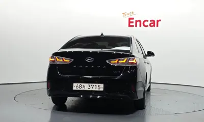 Hyundai Sonata 2018, 172068 км, за 9300000 KRW