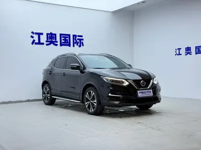 Nissan Qashqai 2023, 26000 км, за 98800 CNY