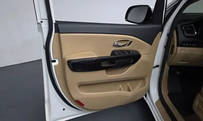 Kia Canival 2017, 134683 км, за 12990000 KRW - фото 25