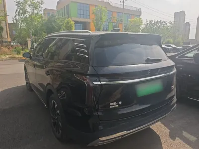 Hongqi HS7 PHEV 2024, 13899 км, за 164708 CNY - фото 4