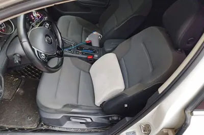 Volkswagen Golf 2019, 88800 км, за 61888.71 CNY - фото 16