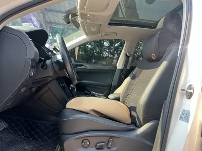 Volkswagen Tiguan L 2021, 26000 км, за 95800 CNY