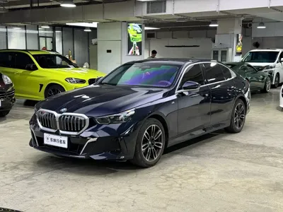 BMW 5 Series · 2024 год
