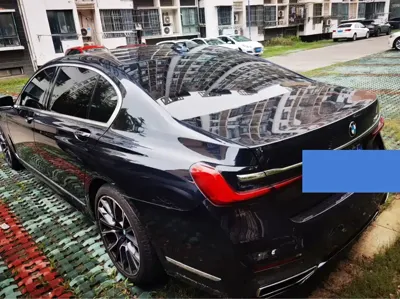 BMW 7 Series 2021, 61000 км, за 335300 CNY - фото 4