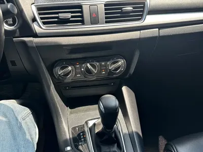 Mazda 3 Axela 2016, 136000 км, за 25800 CNY - фото 9
