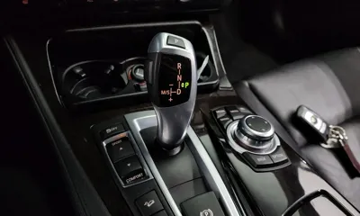 BMW 5-Series 2013, 105745 км, за 8800000 KRW - фото 9