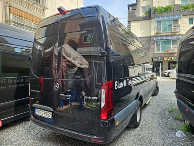 Mercedes-Benz Sprinter 2023, 40000 км, за 85000000 KRW
