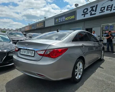 Hyundai Sonata 2010, 284077 км, за 2500000 KRW
