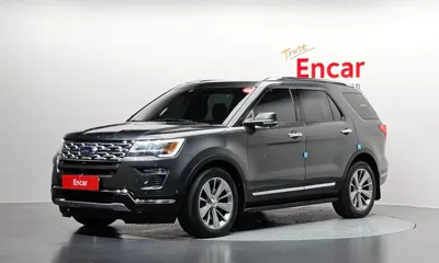 Ford Explorer · 2018 год
