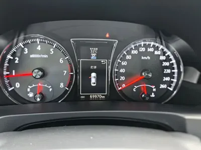 Toyota Crown 2017, 69000 км, за 145800 CNY - фото 11