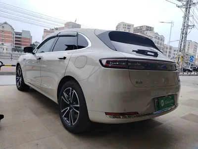Hima AITO M5 2025, 11400 км, за 199037.74 CNY