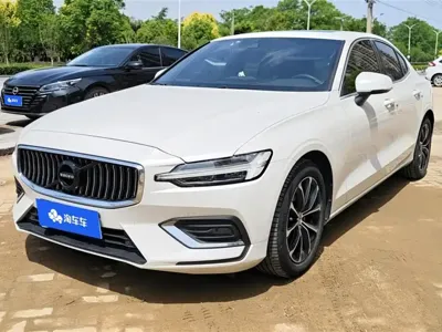 Volvo S60 · 2021 год