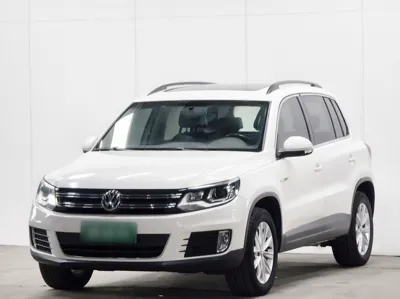 Volkswagen Tiguan 2016, 127200 км, за 52795.1 CNY - фото 1