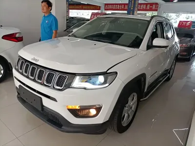 Jeep Compass 2018, 98300 км, за 35100 CNY